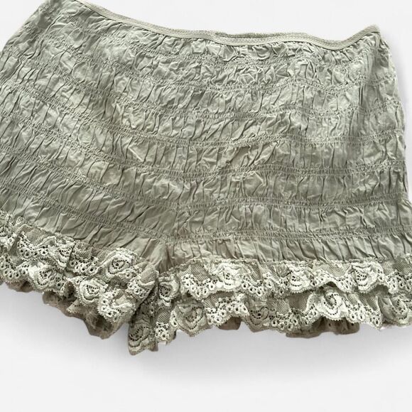 Free People In Bloom Shorties Green – Size XL – Cottagecore Micro Mini Bloomers - Picture 6 of 8